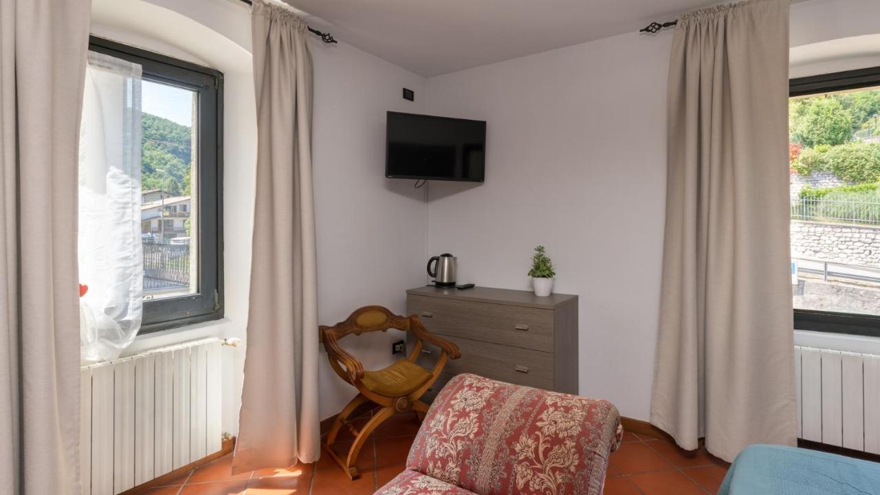 B&B laWanda Idro Bagian luar foto